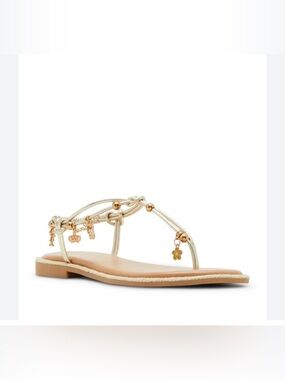 Madden Girl Women's Shelly T-Strap Sandal with Charms size 8.5